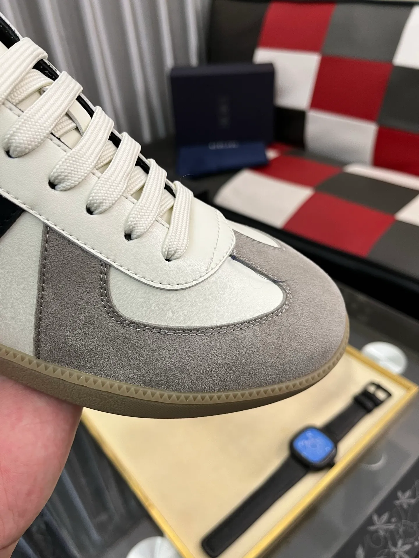 Men's shoes💰380⌚️⌚️[Dior] Dior's new men's genuine leather casual shoes, the highest version on the market, any comparison is welcome🆚! The original leather has excellent texture and is super high-end! Fetal sheep net lining imported from Italy, removable pad! Luxurious materials and fine workmanship, highly recommended! Code number: 38-44